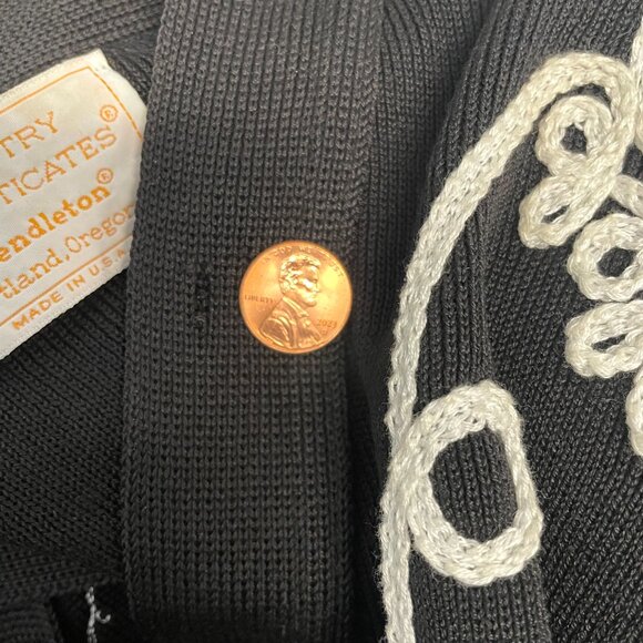Vintage Pendleton Embroidered Cardigan - Picture 5 of 9